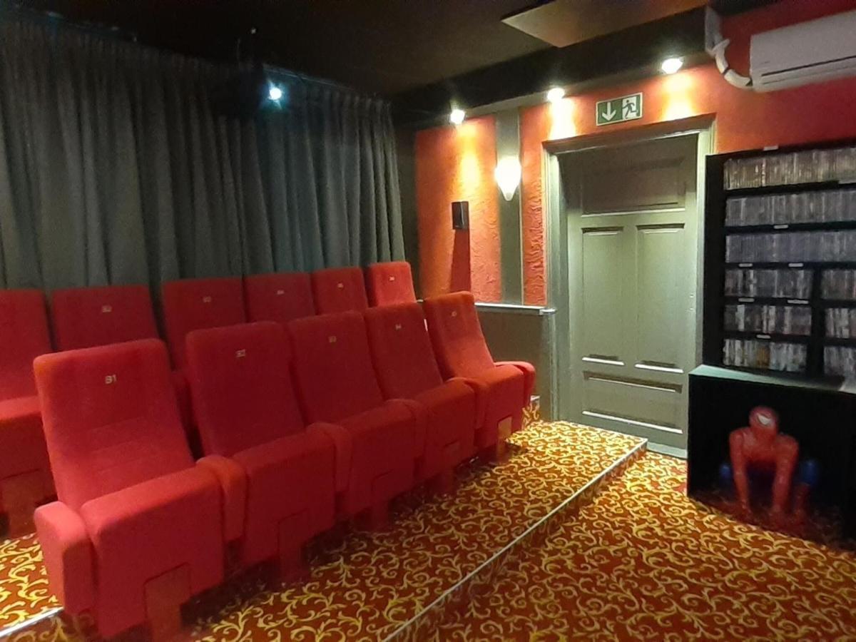 Heritage Villa With Home Cinema Sauna Treuen Exterior photo