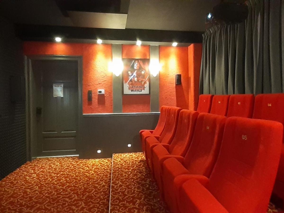 Heritage Villa With Home Cinema Sauna Treuen Exterior photo